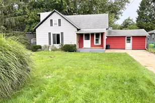 2632 Lincoln Ave, Saint Joseph, MI 49085 - Photo 1