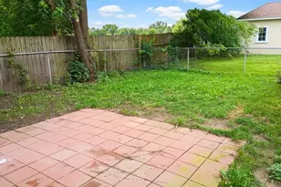 1347 Powers Ave NW, Grand Rapids, MI 49504 - Photo 22