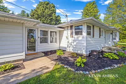 2414 Barry Street, Hudsonville, MI 49426 - Photo 2