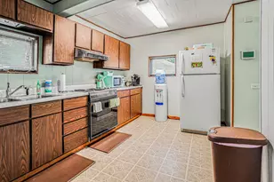 15 Church St, Hartford, MI 49057 - Photo 6
