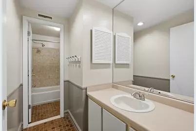 19372 Malvern Court, Northville, MI 48167 - Photo 18
