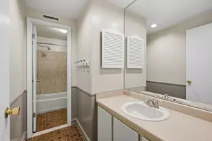 19372 Malvern Ct, Northville, MI 48167 - Photo 18