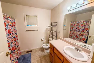 227 Cornelia St, Benton Harbor, MI 49022 - Photo 12