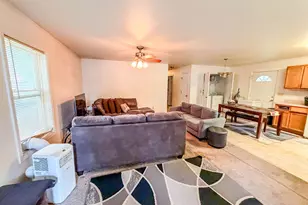 227 Cornelia St, Benton Harbor, MI 49022 - Photo 2