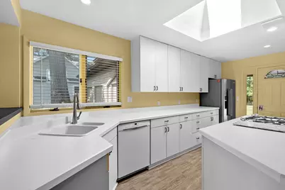 130 Waupakisco Beach, Battle Creek, MI 49015 - Photo 8