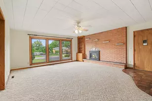 336 Lakeshore Dr, Battle Creek, MI 49015 - Photo 4