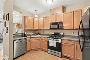 659 Vinewood St, Wyandotte, MI 48192 - Photo 8