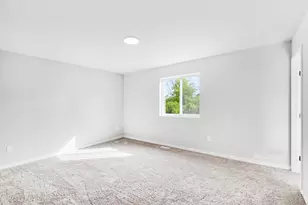 10150 Kearns Ct, Portage, MI 49024 - Photo 12