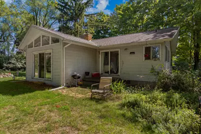 1560 S Hillsdale Road, Hillsdale, MI 49242 - Photo 4