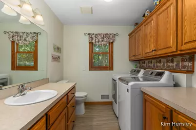 2603 Golfbury Drive SW, Wyoming, MI 49519 - Photo 8
