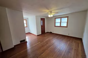 224 N Clinton St, Charlotte, MI 48813 - Photo 14