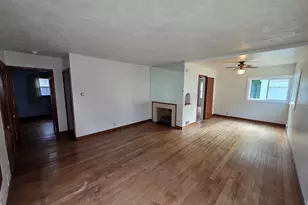 224 N Clinton St, Charlotte, MI 48813 - Photo 6