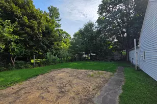 224 N Clinton St, Charlotte, MI 48813 - Photo 24