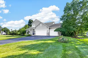 109 Sawgrass Ln, Battle Creek, MI 49015 - Photo 2