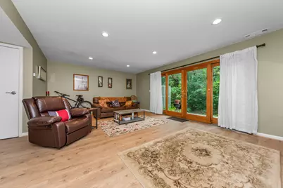 605 Watersedge Drive, Ann Arbor, MI 48105 - Photo 8