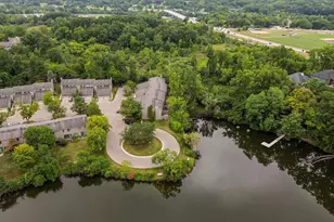 605 Watersedge Dr, Ann Arbor, MI 48105 - Photo 40