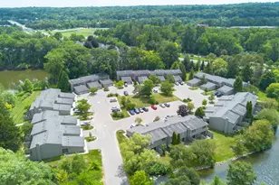 690 Peninsula Ct, Ann Arbor, MI 48105 - Photo 48