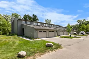 690 Peninsula Ct, Ann Arbor, MI 48105 - Photo 56