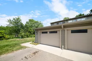690 Peninsula Ct, Ann Arbor, MI 48105 - Photo 54