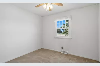 1710 S Hopkins Street, Grand Haven, MI 49417 - Photo 18
