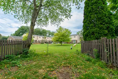 8387 Lakeview Court, Ypsilanti, MI 48198 - Photo 32
