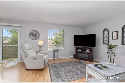 6247 Acropolis Drive SE #29, Grand Rapids, MI 49546 - Photo 6