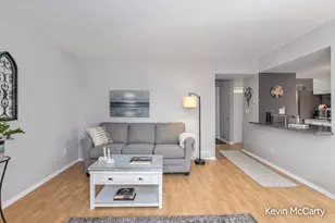 6247 Acropolis Dr SE, Grand Rapids, MI 49546 - Photo 8