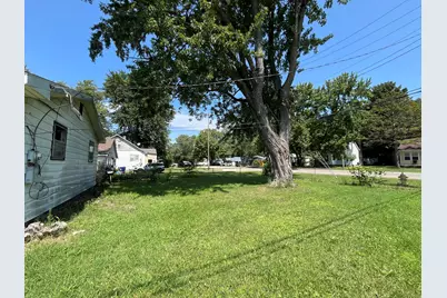 1055 Maynard Drive, Benton Harbor, MI 49022 - Photo 10