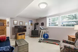 6905 Shoreham St, Portage, MI 49024 - Photo 18