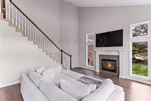 22390 Diamond Ct, Farmington Hills, MI 48335 - Photo 14