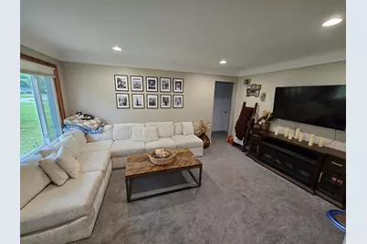 7685 Metz Drive, Shelby Twp, MI 48316 - Photo 4
