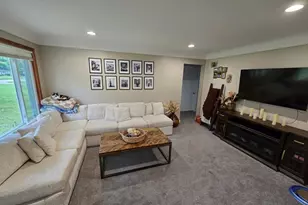 7685 Metz Dr, Shelby Twp, MI 48316 - Photo 4