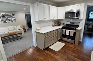 7685 Metz Dr, Shelby Twp, MI 48316 - Photo 8