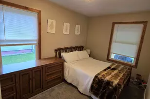 7685 Metz Dr, Shelby Twp, MI 48316 - Photo 14