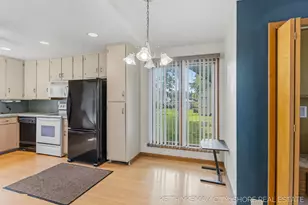 217 N Franklin St, Zeeland, MI 49464 - Photo 12