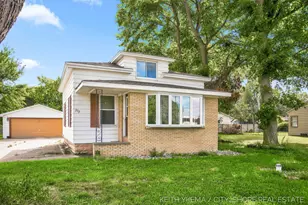 217 N Franklin St, Zeeland, MI 49464 - Photo 1