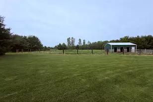 6585 Sinclair Rd, Eau Claire, MI 49111 - Photo 32