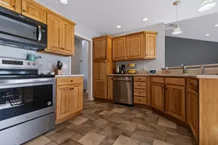 707 Tulip Dr, Three Oaks, MI 49128 - Photo 10