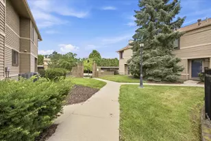300 Briarcrest Dr, Ann Arbor, MI 48104 - Photo 40