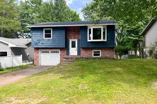 1608 Kimber Ave, Marquette, MI 49855 - Photo 2
