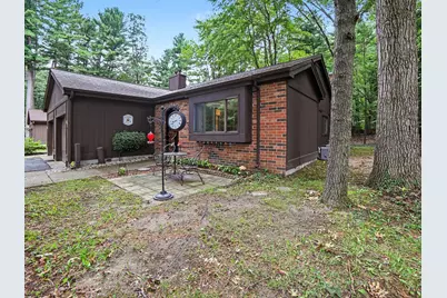 692 Pineway Drive, Norton Shores, MI 49441 - Photo 2