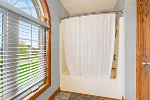 8060 Fox Tail Ct, Ypsilanti, MI 48197 - Photo 36