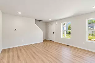 1005 Vertex Cir, Kalamazoo, MI 49007 - Photo 2