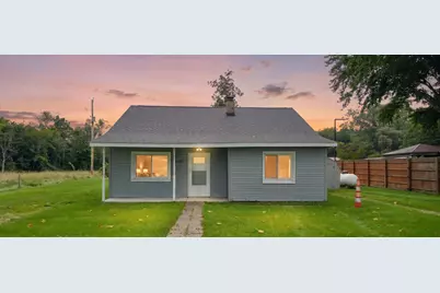 2759 N M-140, Watervliet, MI 49098 - Photo 1
