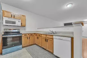 1021 Maiden Ln, Ann Arbor, MI 48105 - Photo 8