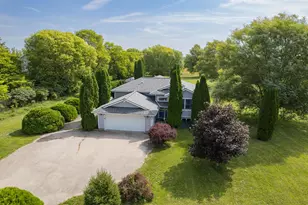 4079 Bennett Ct, Adrian, MI 49221 - Photo 1
