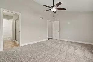 2559 Hunters Run, Kalamazoo, MI 49048 - Photo 14