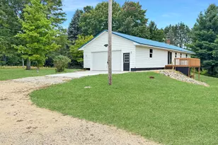 145 S 35 Rd, Cadillac, MI 49601 - Photo 14