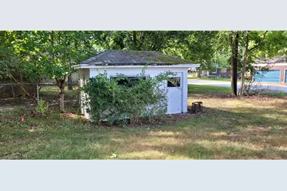 419 N Washington Avenue, Ludington, MI 49431 - Photo 14