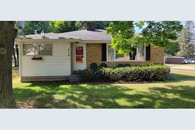 419 N Washington Avenue, Ludington, MI 49431 - Photo 2